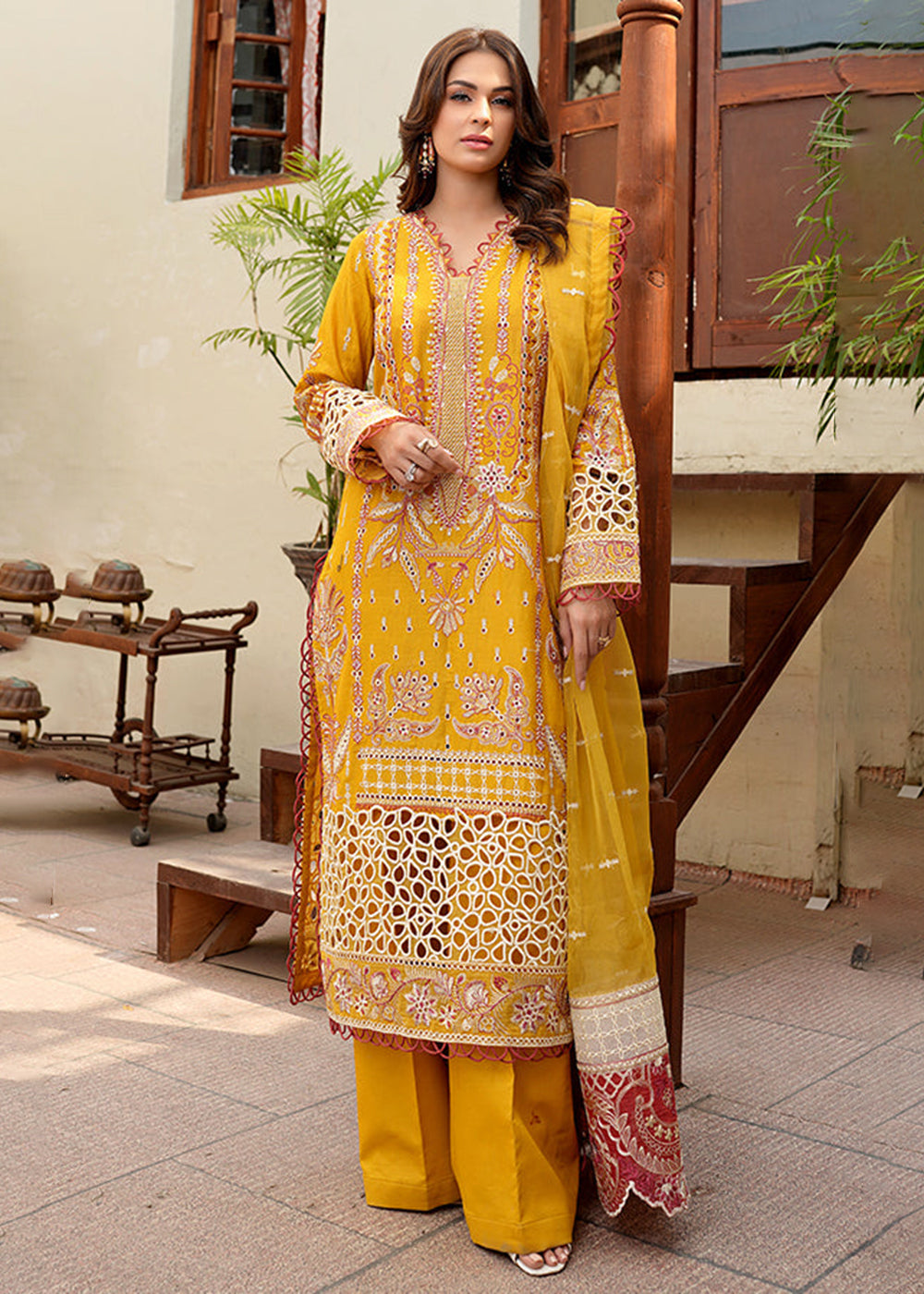 Buy Yellow Lawn Dress - Bahaar Luxury Lawn by Mariyam's - Giaa B-1017 Empress Clothing Buy Yellow Lawn Dress - Bahaar Luxury Lawn by Mariyam's - Giaa B-1017 Empress Clothing