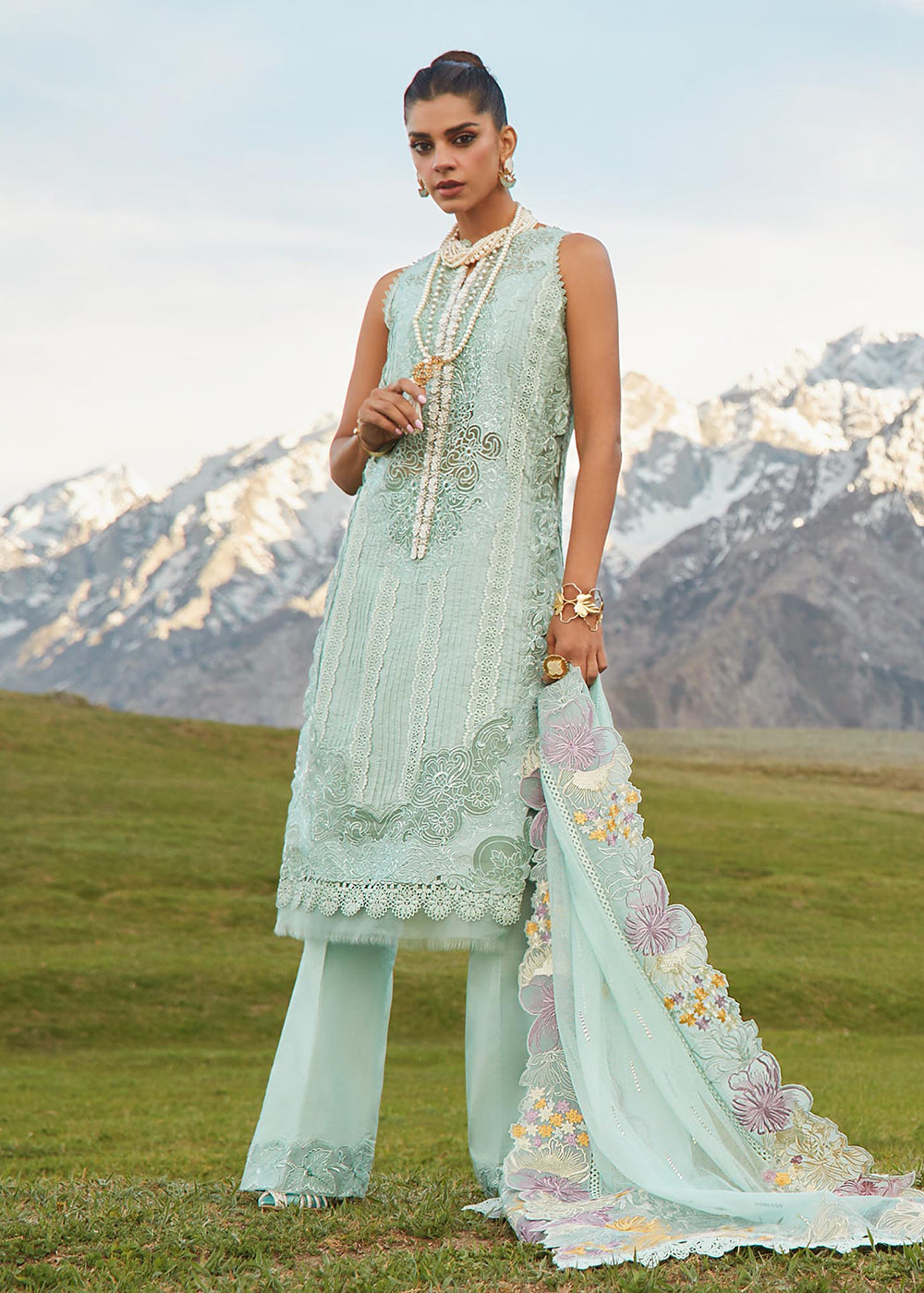 Buy Saira Shakira X Crimson Luxury Lawn 23 - Pleated Perfection