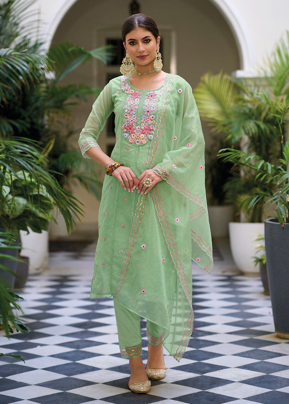 Stylish Pinterest Salwar Designs Classy Pinterest Suit Design