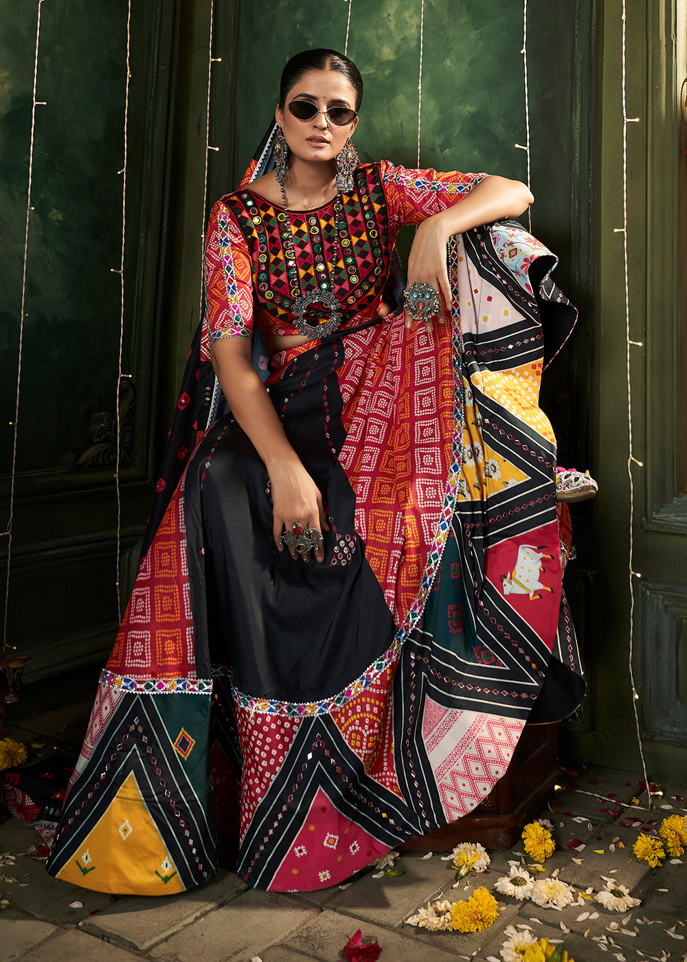 Looking to buy chaniya choli online? Check out Empress Clothing lehenga choli collection & pick the latest Indian designer lehenga cholis at a low price!