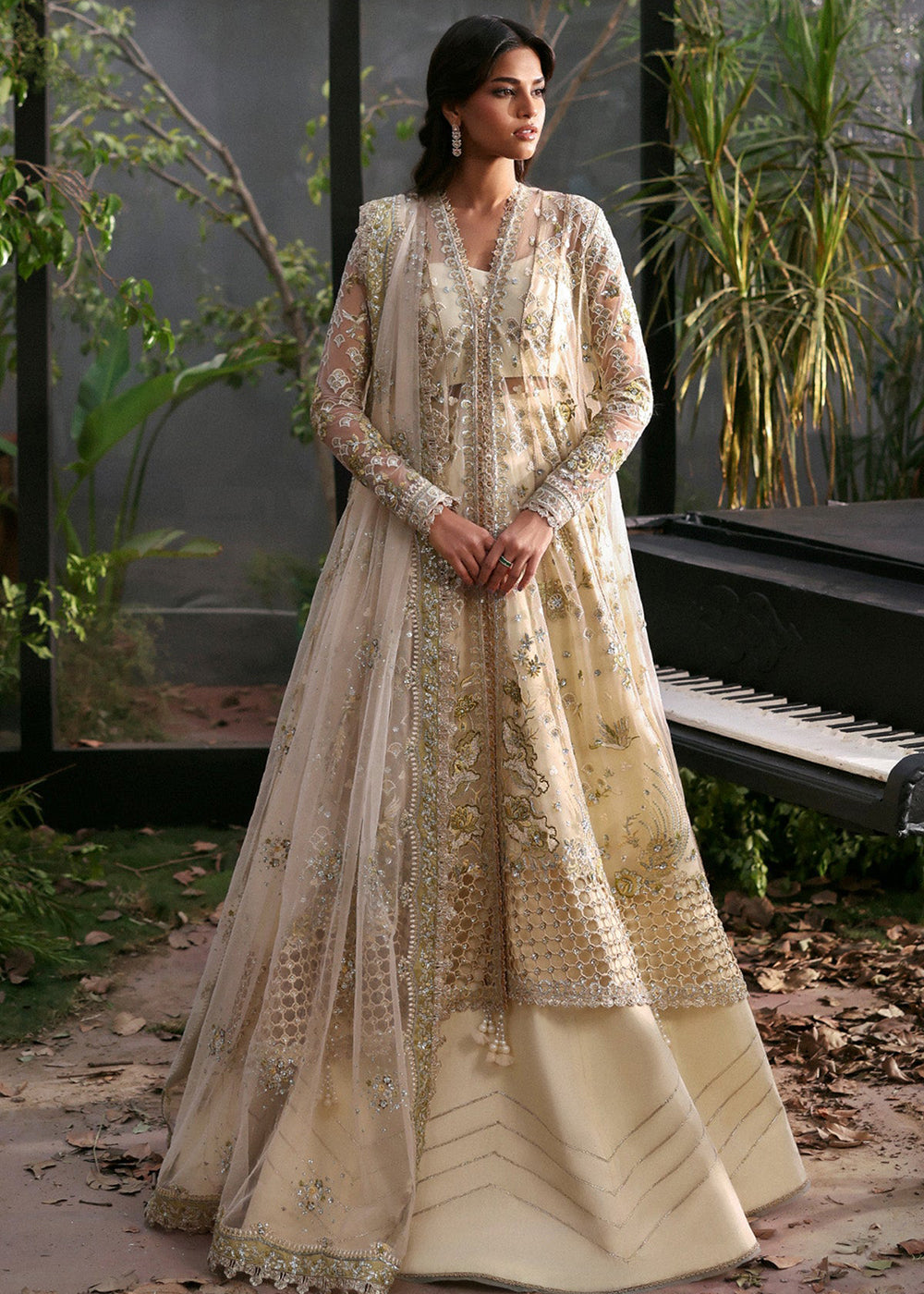 Buy Now La Fuchsia Luxury Formals '25 by Afrozeh | Fleurie Online in US, UK, Canada, Germany, Italy, Austria, France, Singapore, UAE & Worldwide at Empress.