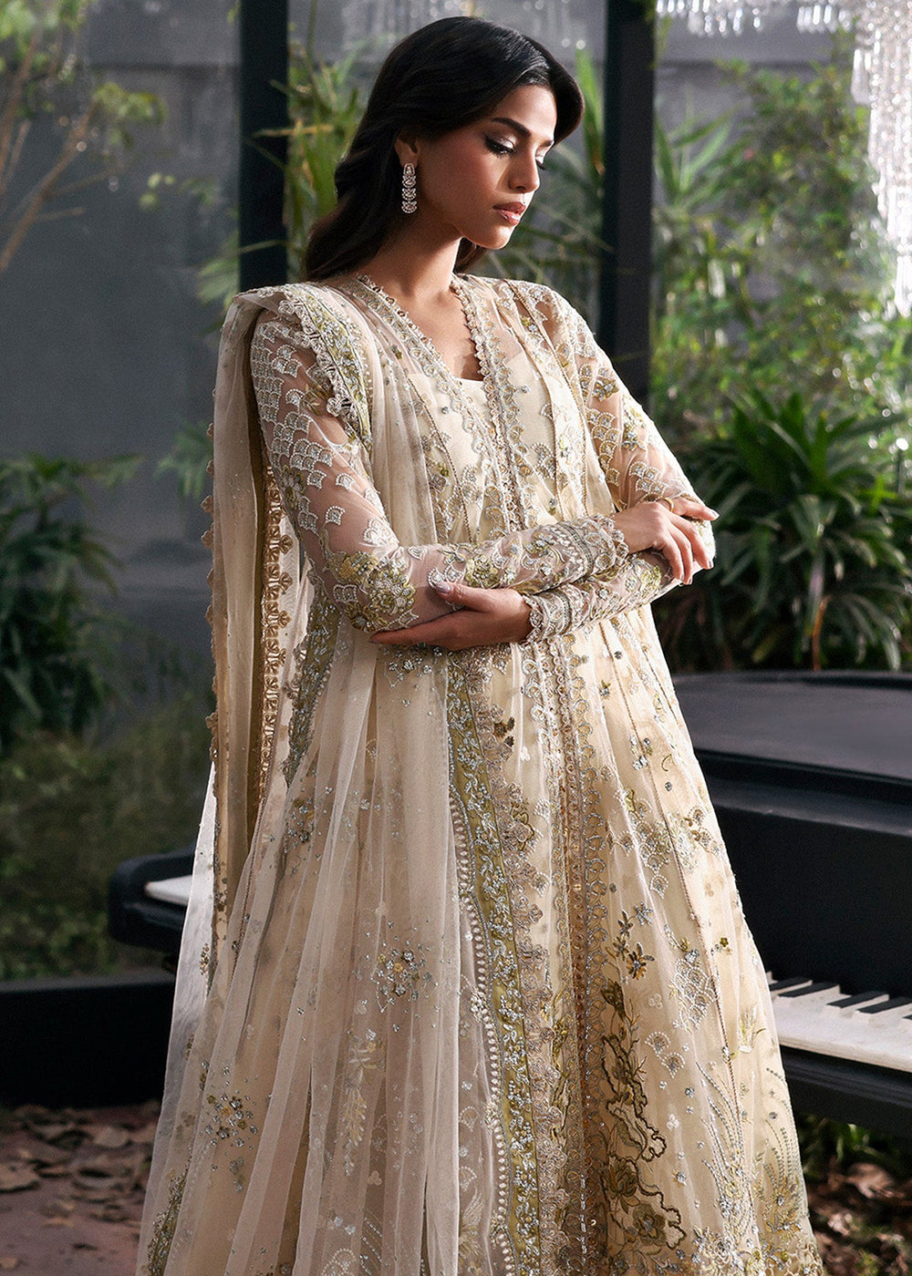 Buy Now La Fuchsia Luxury Formals '25 by Afrozeh | Fleurie Online in US, UK, Canada, Germany, Italy, Austria, France, Singapore, UAE & Worldwide at Empress.