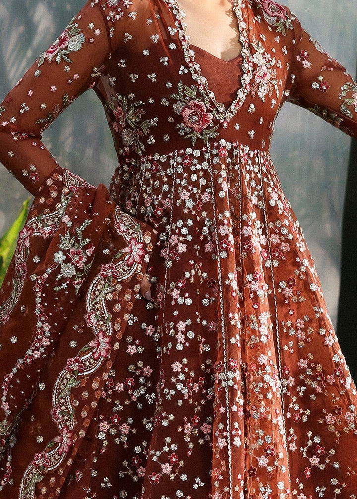 Buy Now La Fuchsia Luxury Formals '25 by Afrozeh | Shale Online in US, UK, Canada, Germany, Italy, Austria, France, Singapore, UAE & Worldwide at Empress.