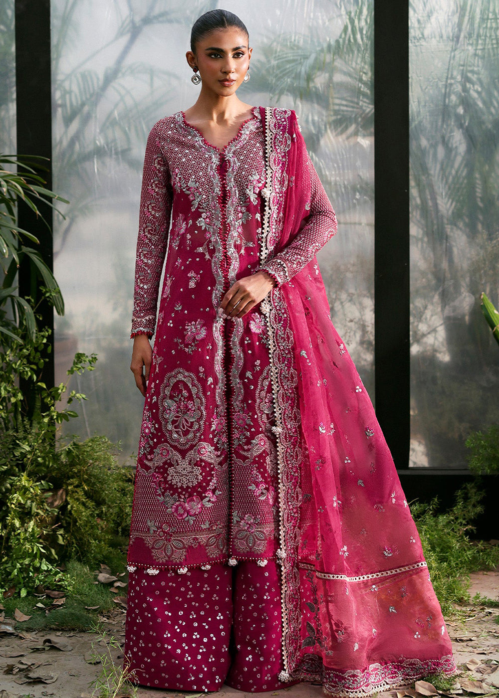 Buy Now La Fuchsia Luxury Formals '25 by Afrozeh | Rowan Online in US, UK, Canada, Germany, Italy, Austria, France, Singapore, UAE & Worldwide at Empress.