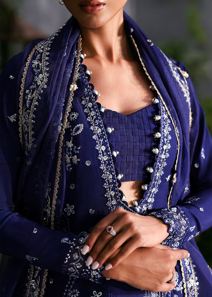 Buy Now La Fuchsia Luxury Formals '25 by Afrozeh | Maison Online in US, UK, Canada, Germany, Italy, Austria, France, Singapore, UAE & Worldwide at Empress.