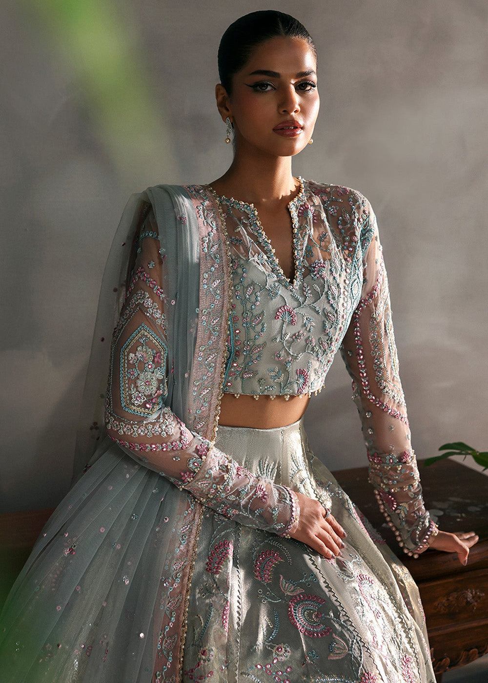 Buy Now La Fuchsia Luxury Formals '25 by Afrozeh | Elanora Online in US, UK, Canada, Germany, Italy, Austria, France, Singapore, UAE & Worldwide at Empress.