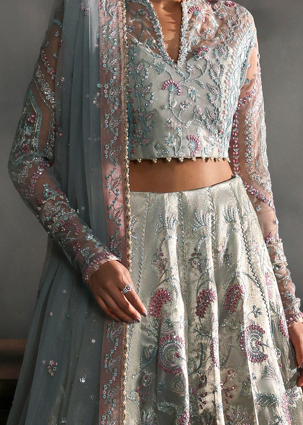 Buy Now La Fuchsia Luxury Formals '25 by Afrozeh | Elanora Online in US, UK, Canada, Germany, Italy, Austria, France, Singapore, UAE & Worldwide at Empress.