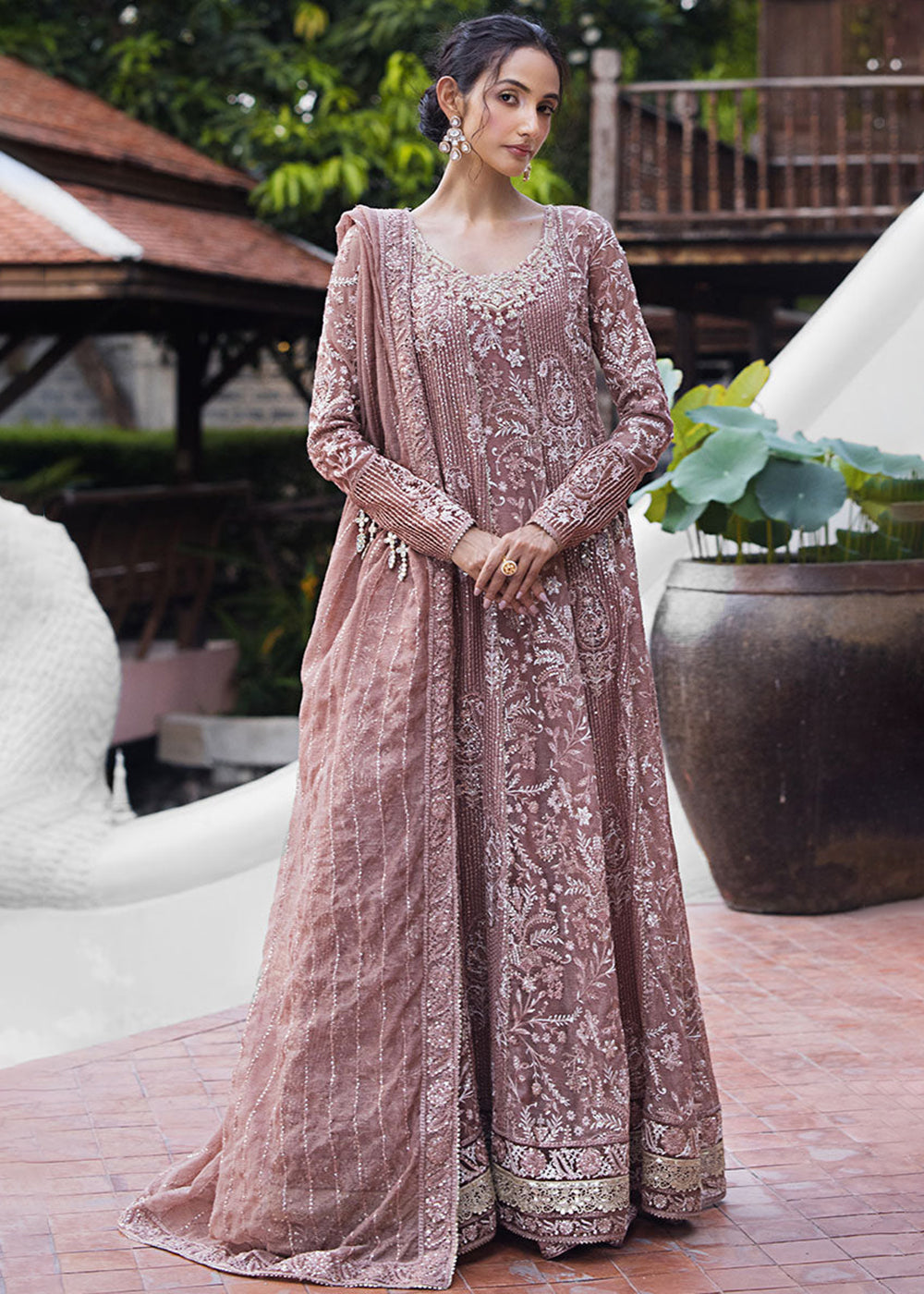 Buy Now Roohi Luxury Formal Collection '24 by Mushq | VANIYA Online at Empress Online in USA, UK, Canada & Worldwide at Empress Clothing.