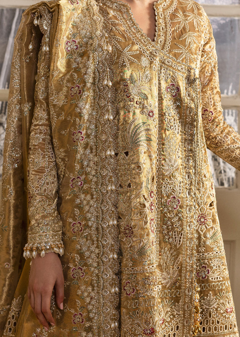 Buy Now Dastangoi Wedding Formals '25 by Afrozeh | Goldveil Online in USA, UK, Canada, Greece, Germany, Ireland, Italy, UAE, Qatar & Worldwide at Empress.