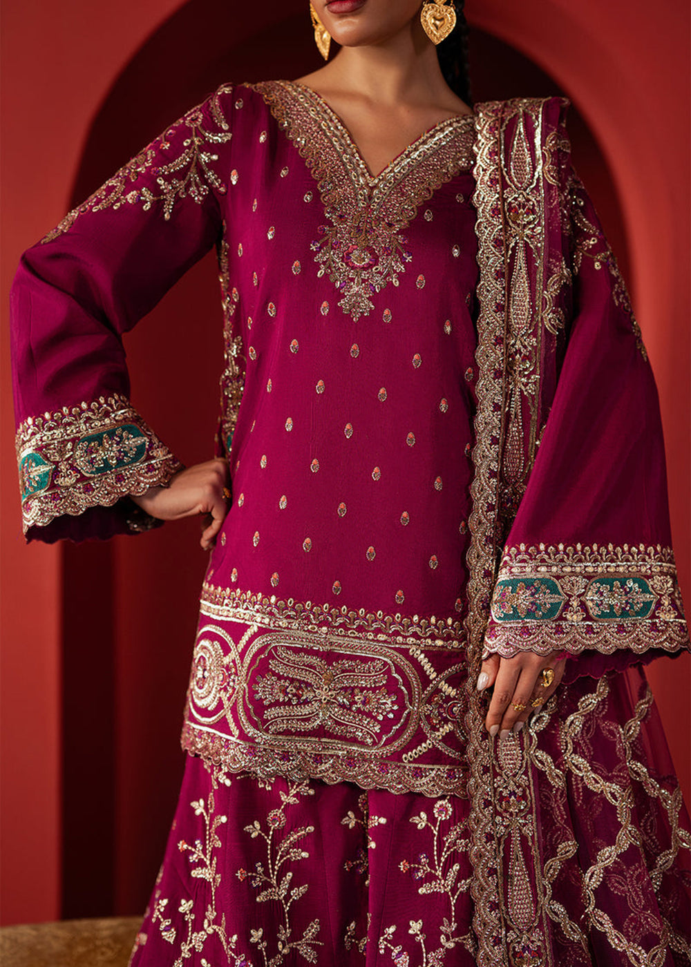 Buy Now Divani The Silk Wedding Edit '25 by Afrozeh | Shamal Online in USA, UK, Canada, France, Italy, Germany, Greece, Sweden, UAE & Worldwide at Empress.