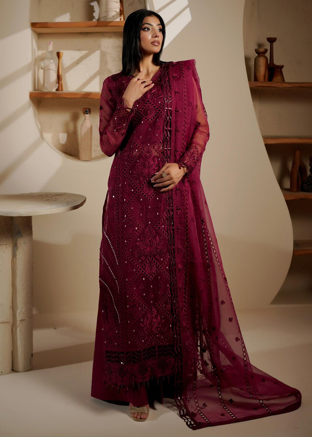 Buy Now Noir Luxe Formals '25 by Maryam's | IRELEEN - 1401 Online in USA, UK, Canada, Greece, Germany, Ireland, Italy, Greece, Sweden & Worldwide at Empress.