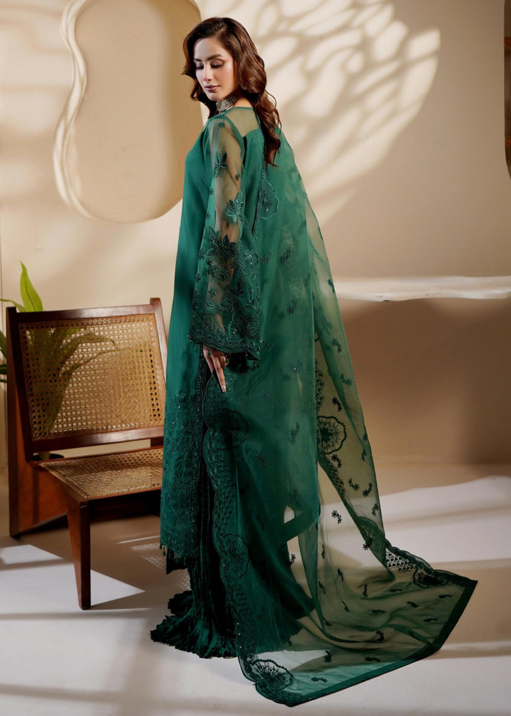 Buy Now Noir Luxe Formals '25 by Maryam's | MERSERA - 1403 Online in USA, UK, Canada, Greece, Germany, Ireland, Italy, Greece, Sweden & Worldwide at Empress.