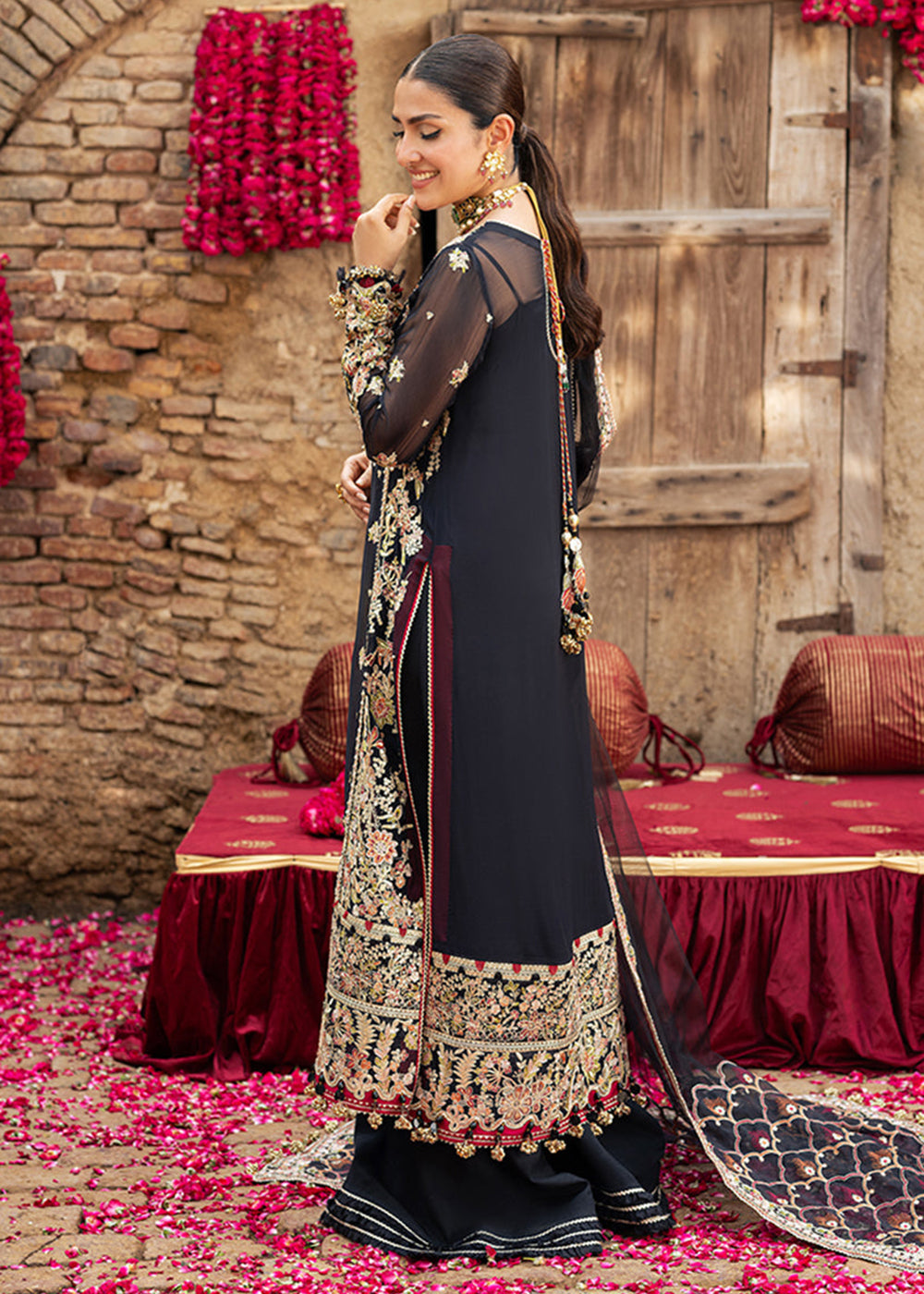 Buy Now Dastaan Luxury Formals '25 by Jade | DLF-20856 Online in USA, UK, Canada, France, Greece, Germany, Ireland, Italy, UAE & Worldwide at Empress Clothing.