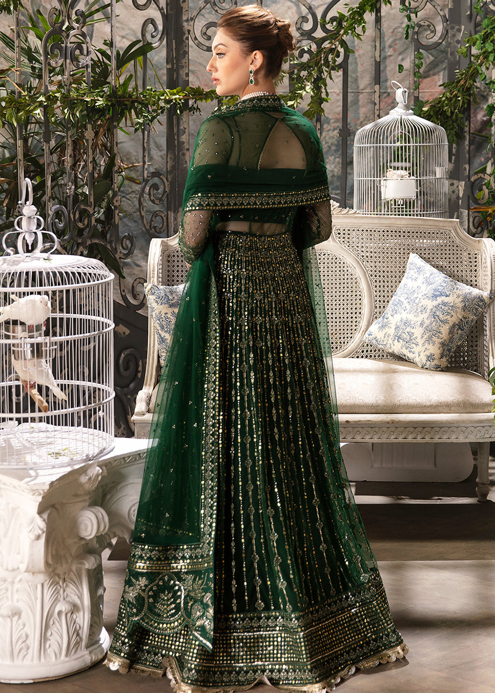 Buy La Fuchsia Luxury Formals '24 by Afrozeh | Fiora Online @Empress Empress Clothing Buy La Fuchsia Luxury Formals '24 by Afrozeh | Fiora Online @Empress Empress Clothing