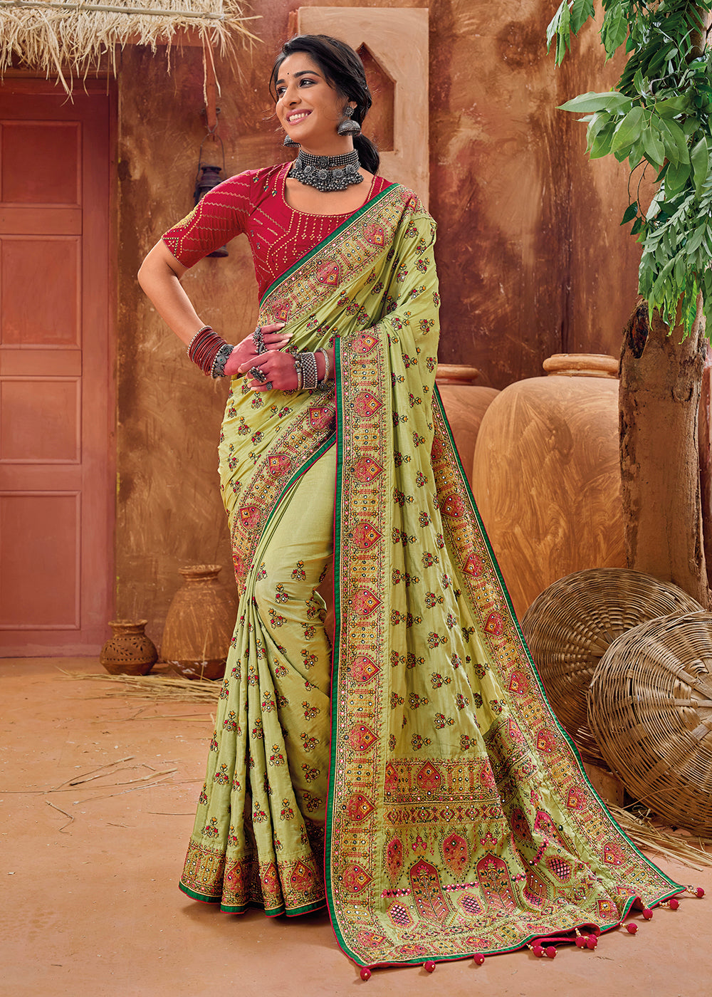 Buy Now Green Kachhi & Mirror Work Traditional Banarasi Saree Online in USA, UK, Canada & Worldwide at Empress Clothing. 