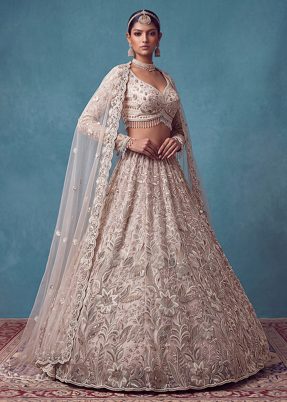 Buy Now Extraordinary Mauve Flared Hand-Embroidered Lehenga Choli Online in US, UK, Canada, France, Italy, Germany, Sweden, Denmark, UAE &amp; Worldwide at Empress.