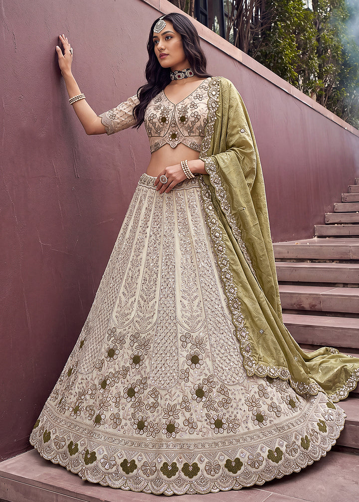 Buy Now Green Flower Pattern Motif &amp; Beads Attractive Lehenga Choli Online in US, UK, Canada, France, Italy, Germany, Sweden, UAE &amp; Worldwide at Empress.