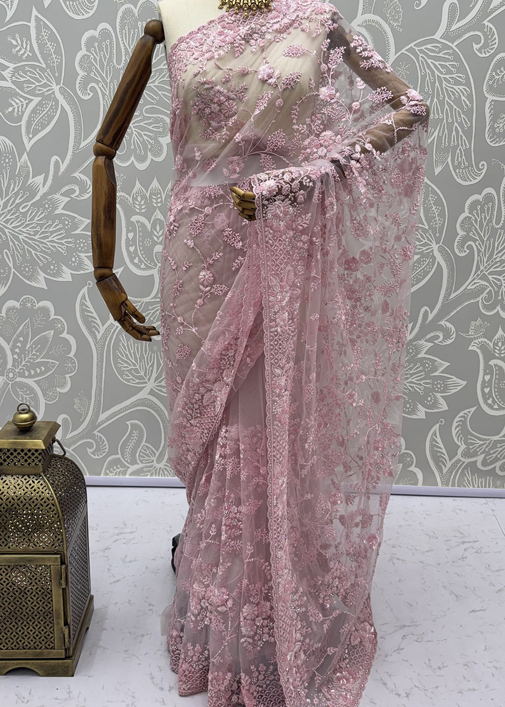 Buy Now Pink Elegant Floral Thread Embroidery Indian Wedding Saree Online in US, UK, Canada, France, Germany, Denmark, Sweden, Austria &amp; Worldwide at Empress.