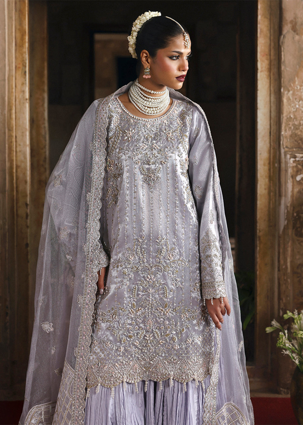 Buy Now Romansiyyah Luxury Formals '25 by Emaan Adeel | AABROO Online in US, UK, Canada, France, Italy, Germany, Sweden, Greece, Ireland & Worldwide at Empress.