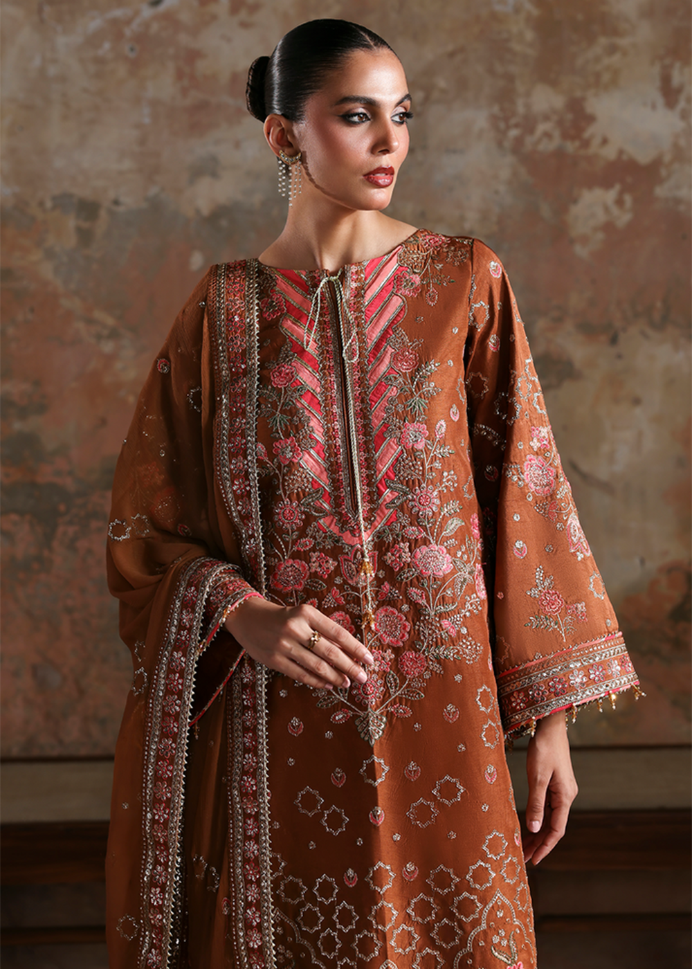 Buy Now Afsana e Silk Formals '25 by Emaan Adeel | AARZO Online in USA, UK, Canada, Germany, Italy, Austria, France, Denmark, Austria & Worldwide at Empress.