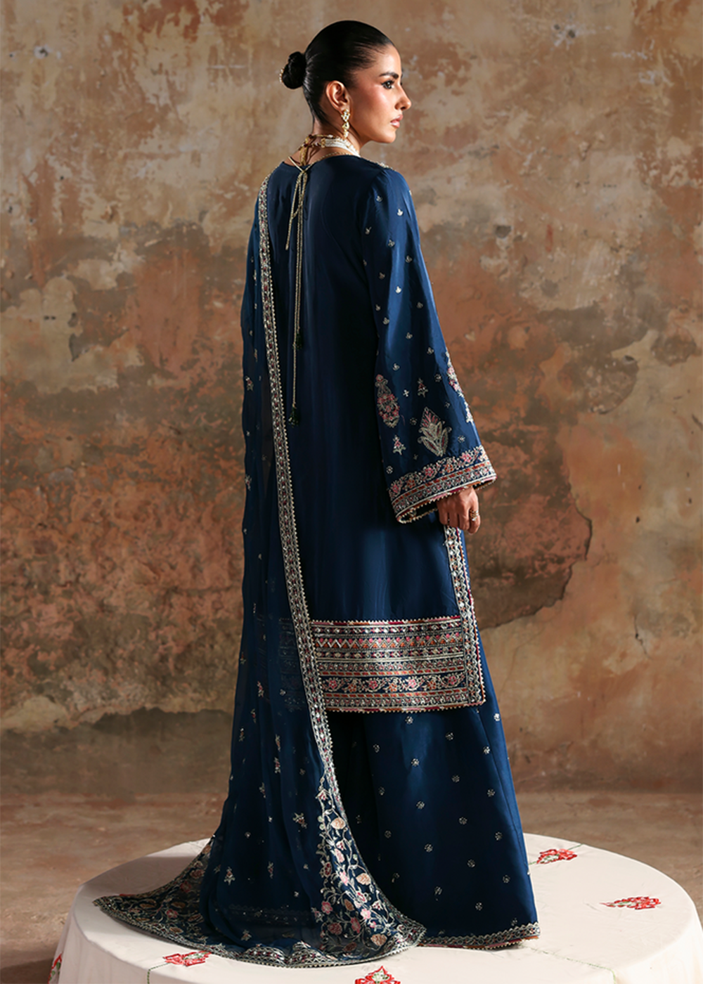 Buy Now Afsana e Silk Formals '25 by Emaan Adeel | AFSAR Online in USA, UK, Canada, Germany, Italy, Austria, France, Denmark, Austria & Worldwide at Empress.