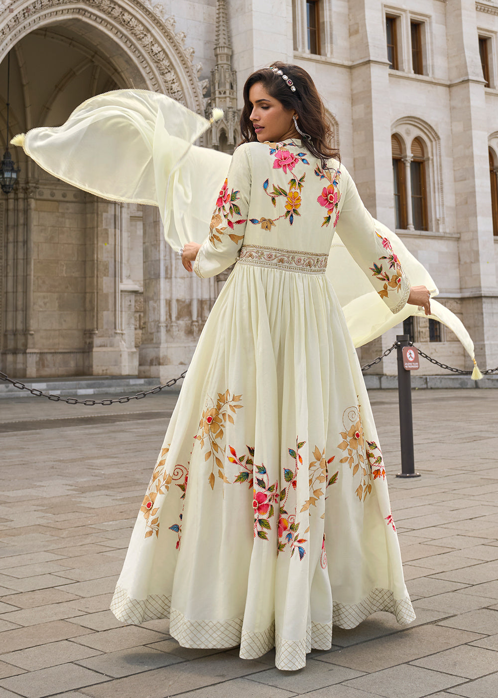 Buy Now Party Wear Off White Indo Western Designer Gown Online in US, UK, Canada, France, Italy, Sweden, Ireland, UAE, Denmark, Greece & Worldwide at Empress.