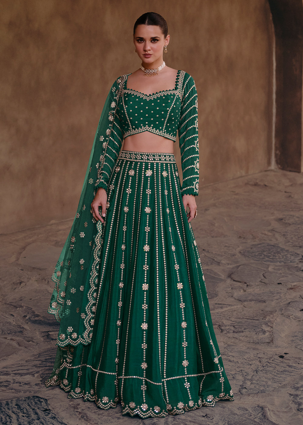 Buy Bridal Lehenga Choli - Green Velvet Hand Embroidered Lehenga Choli –  Empress Clothing