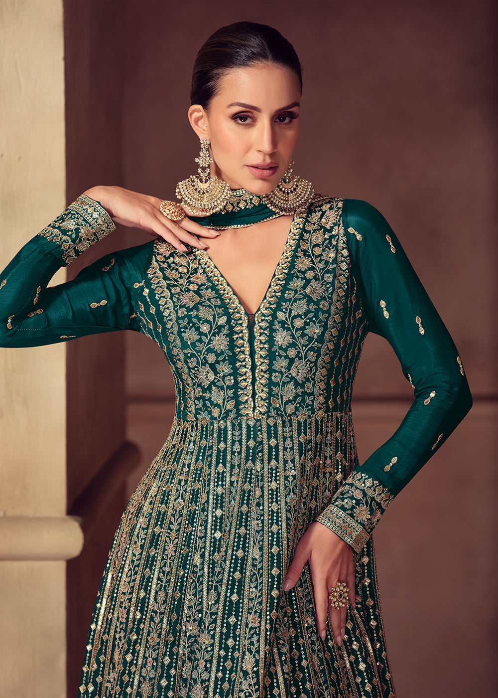 Buy Now Party Wear Green Embroidered Anarkali Suit Online in US, UK, Germany, France, Italy, Canada, Australia, UAE, Maldives, Singapore & Worldwide at Empress.