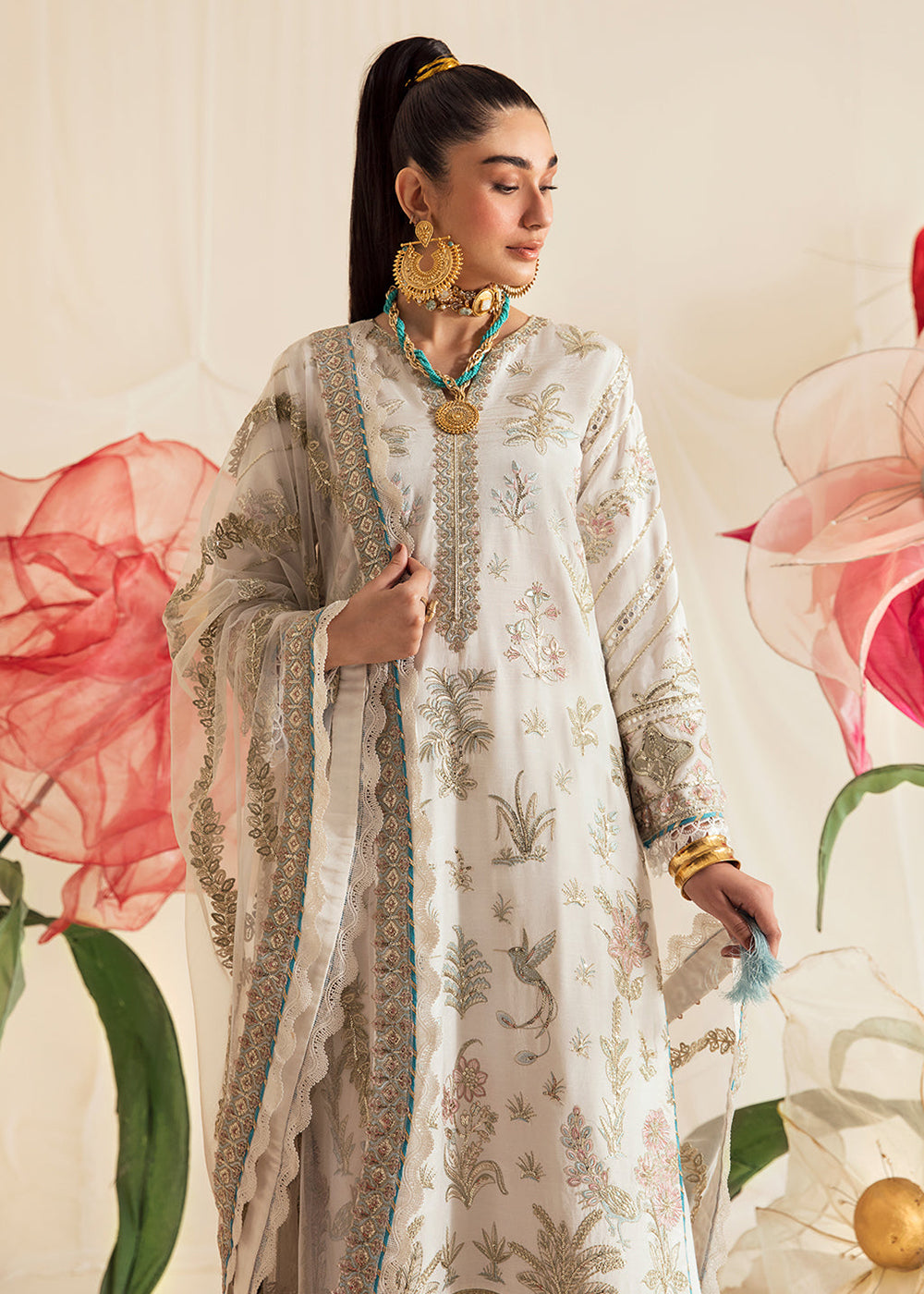 Buy Now White Pakistani Palazzo Suit | Ayzel | Fleur De Lis Formals’23 | Victorie Online in USA, UK, Canada & Worldwide at Empress Clothing. 