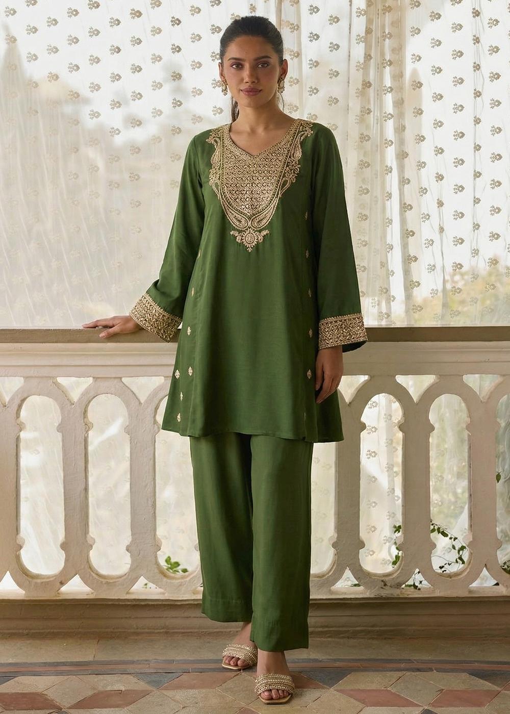 Buy Now Designer Style Green Festive Pant Style Salwar Suit Online in US, UK, Canada, Netherlands, Germany, Italy, France, Sweden, UAE & Worldwide at Empress.