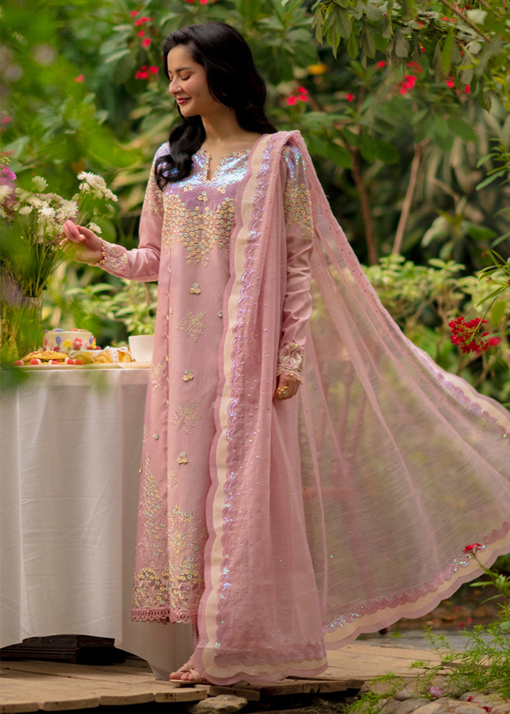Buy Now Luxury Eid Collection 26 by Rang Rasiya | Alayna Online in US, UK, Canada, France, Greece, Germany, Ireland, Sweden, Denmark, UAE & Worldwide at Empress.