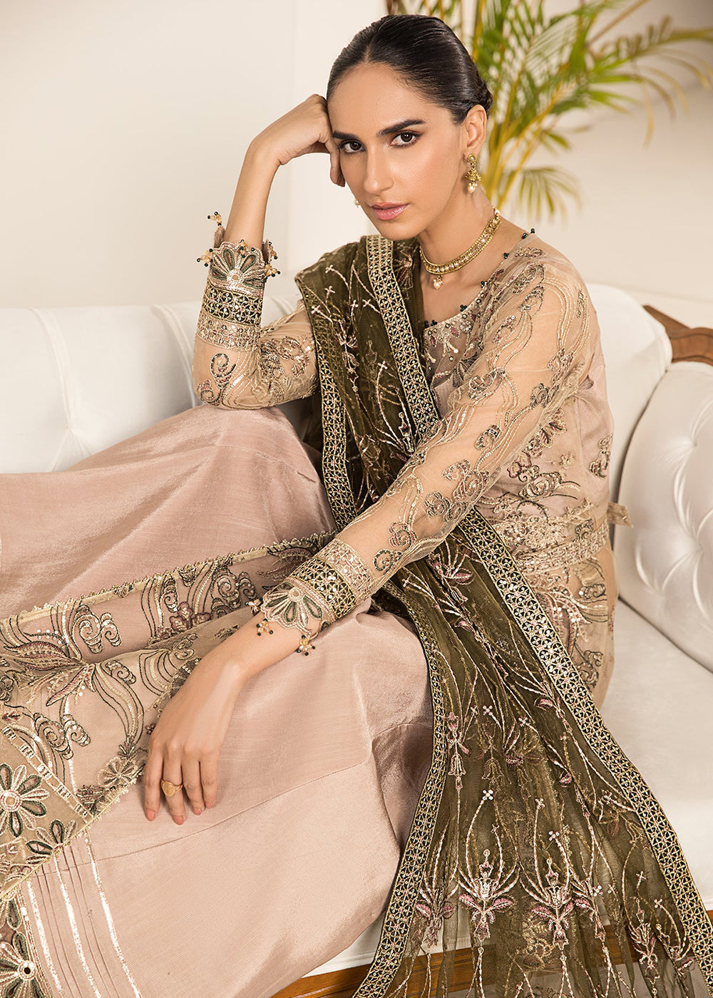 Buy Now Skin Formal Suit - Alizeh - Lamhay Formals '23 - V15D02 - Emhal Online in USA, UK, Canada & Worldwide at Empress Clothing. 