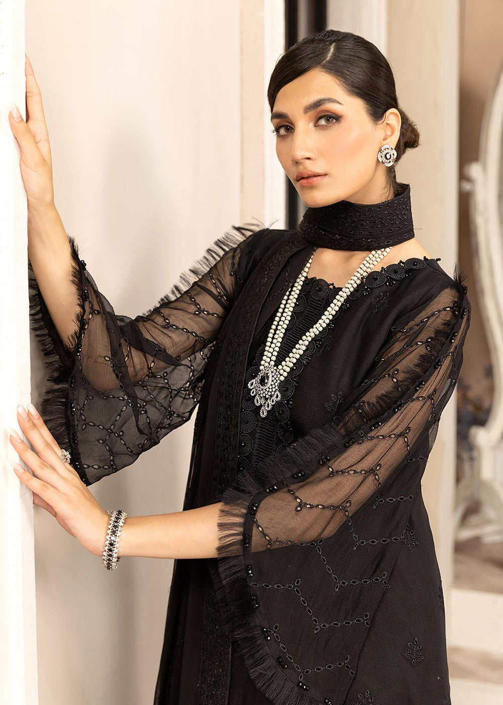 Black Formal Suit - Alizeh - Dhaagay Formals '23 - V02D10 - Anita