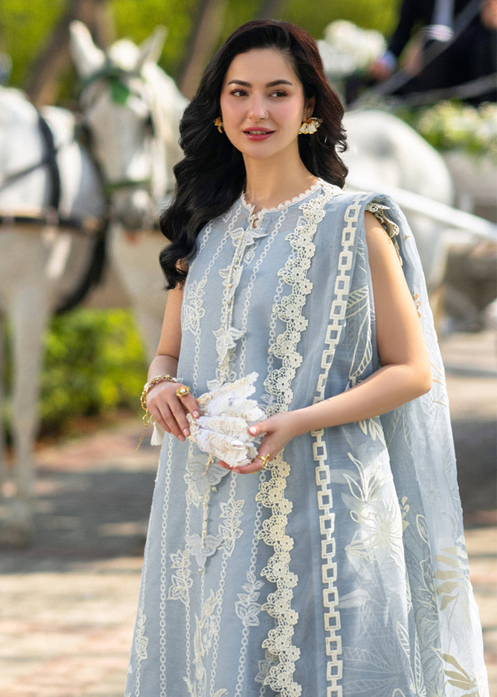 Buy Now Luxury Eid Collection 26 by Rang Rasiya | Ayla Online in US, UK, Canada, France, Greece, Germany, Ireland, Sweden, Denmark, UAE & Worldwide at Empress.