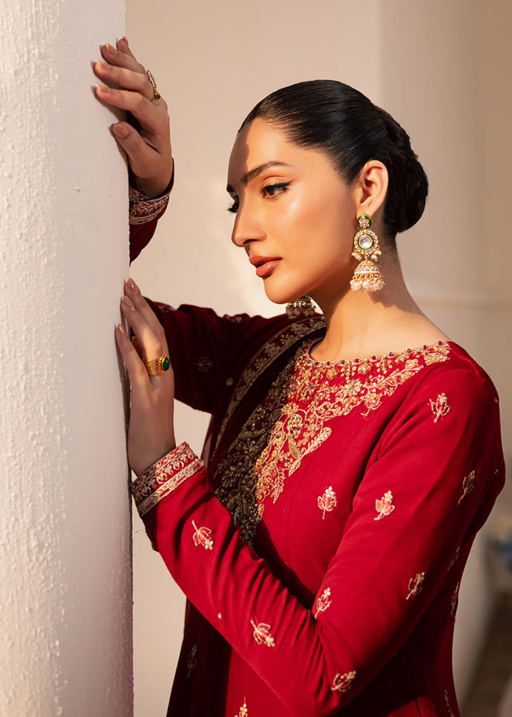 Buy Now Suave Luxury Formals '25 by Emaan Adeel | CIREL Online in US, UK, Canada, Germany, Italy, Austria, France, Denmark, UAE & Worldwide at Empress Clothing.