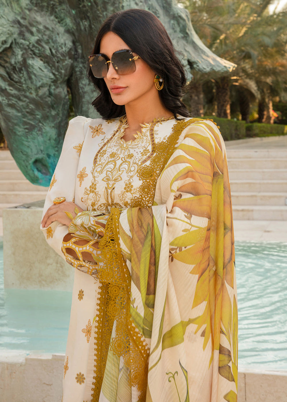 Buy Now Carnation Summer Lawn Collection '24 by Rang Rasiya | ISABELLA Online at Empress Online in USA, UK, Canada & Worldwide at Empress Clothing. 