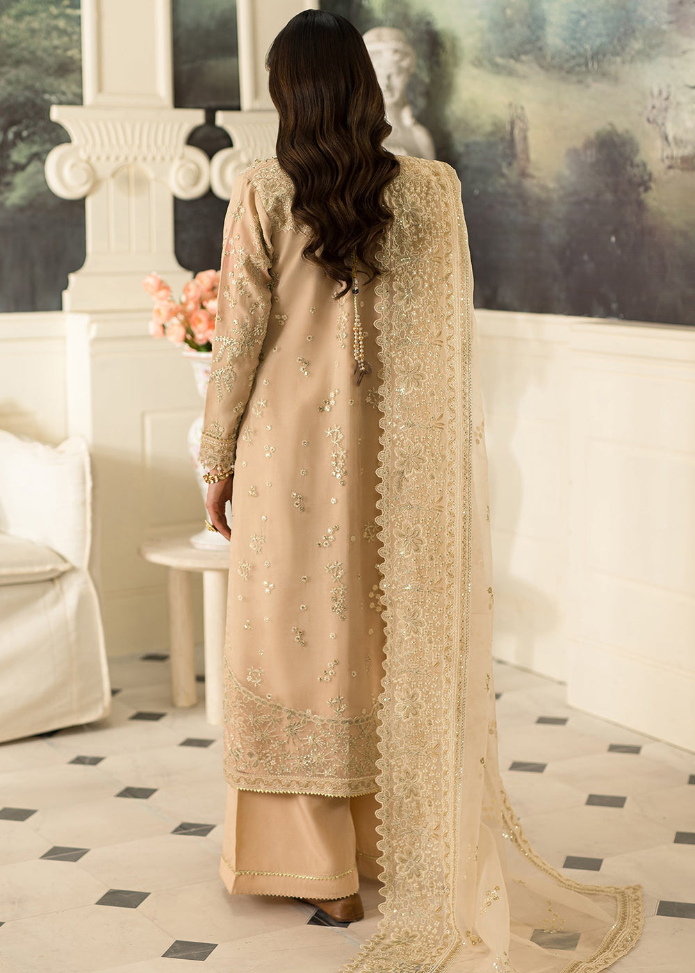 Buy Now Suave Luxury Formals '24 by Emaan Adeel | Aruna Online at Empress Online in USA, UK, Canada & Worldwide at Empress Clothing.