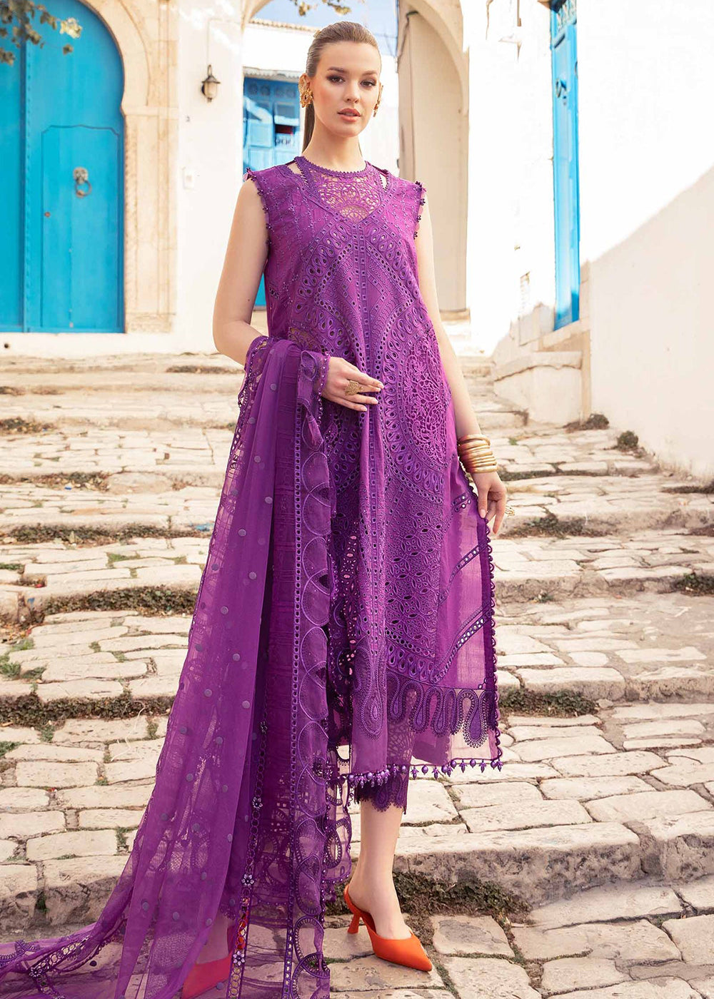 Buy Now Unstitched Voyage a' Luxe Lawn '24 by Maria B | D-2402-B Online at Empress in USA, UK, Canada & Worldwide at Empress Clothing. 