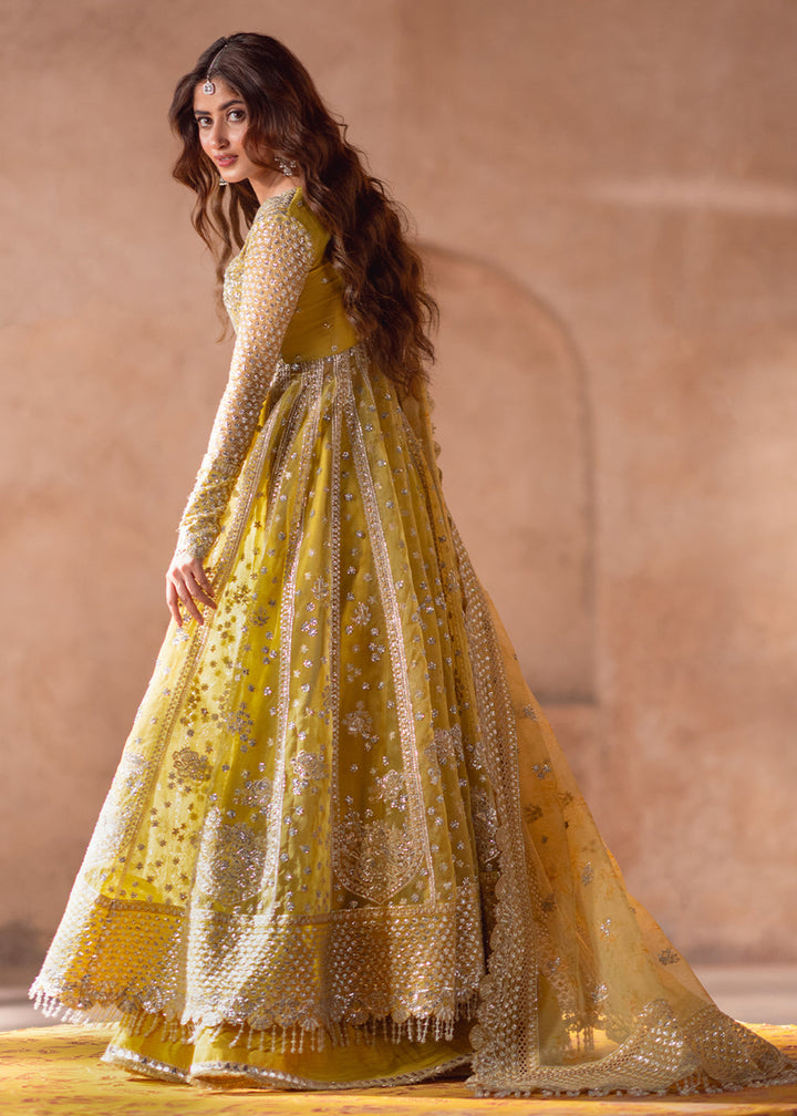 Buy Now Sona Gachi Luxury Formals '25 by Bin Ilyas | D-606 Online in USA, UK, Canada, France, Italy, Germany, Sweden, UAE & Worldwide at Empress Clothing.