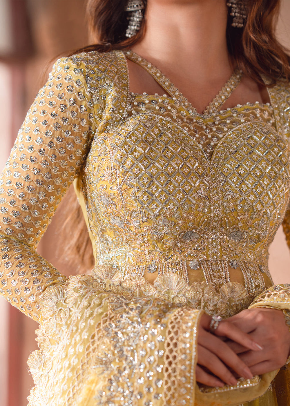 Buy Now Sona Gachi Luxury Formals '25 by Bin Ilyas | D-606 Online in USA, UK, Canada, France, Italy, Germany, Sweden, UAE & Worldwide at Empress Clothing.