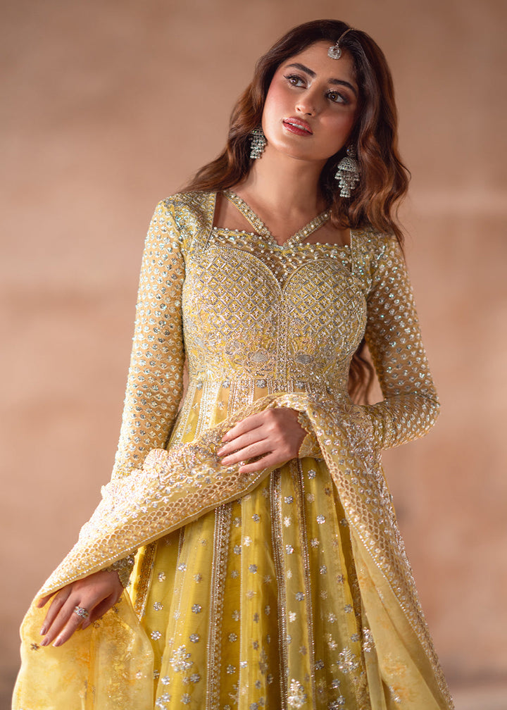 Buy Now Sona Gachi Luxury Formals '25 by Bin Ilyas | D-606 Online in USA, UK, Canada, France, Italy, Germany, Sweden, UAE & Worldwide at Empress Clothing.