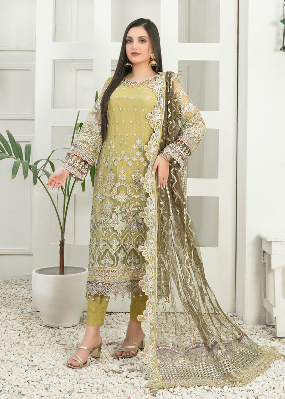 Buy Now Amani Formal Wear 2023 by Tawakkal Fabrics - D-8324 Online in USA, UK, Canada & Worldwide at Empress Clothing. 