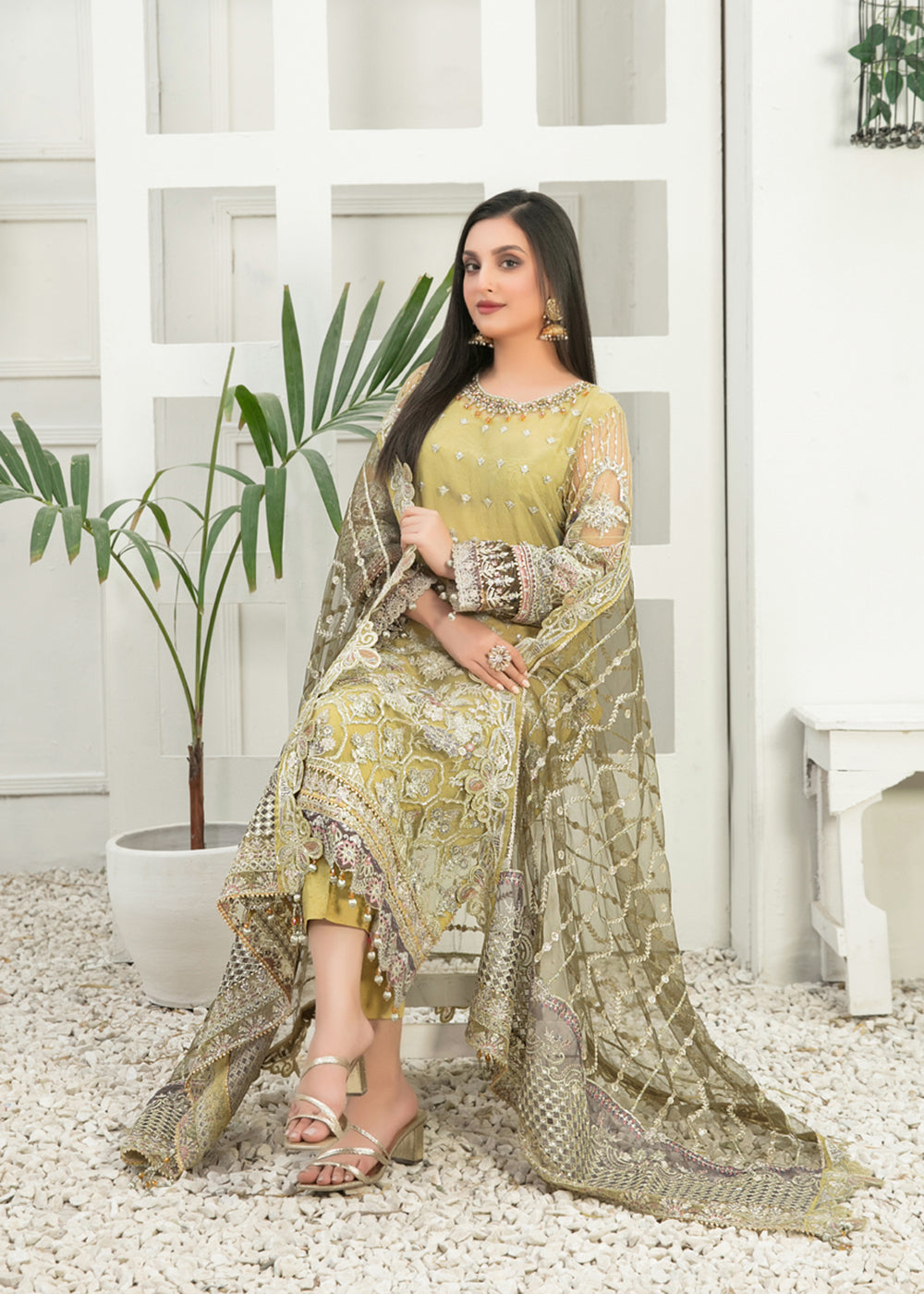 Buy Now Amani Formal Wear 2023 by Tawakkal Fabrics - D-8324 Online in USA, UK, Canada & Worldwide at Empress Clothing. 