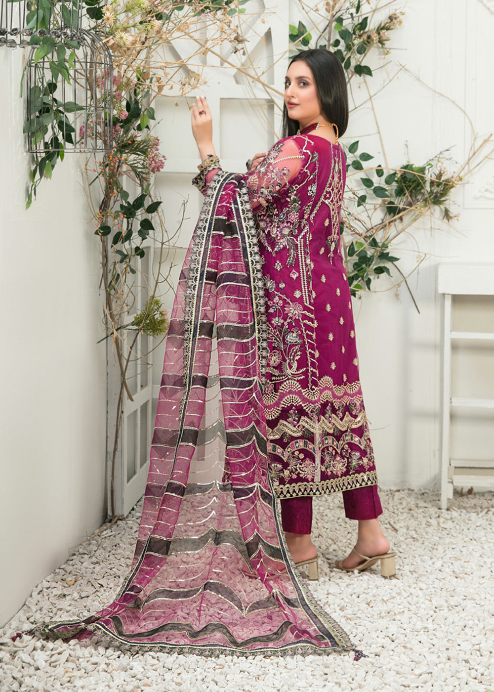 Buy Now Amani Formal Wear 2023 by Tawakkal Fabrics - D-8325 Online in USA, UK, Canada & Worldwide at Empress Clothing. 