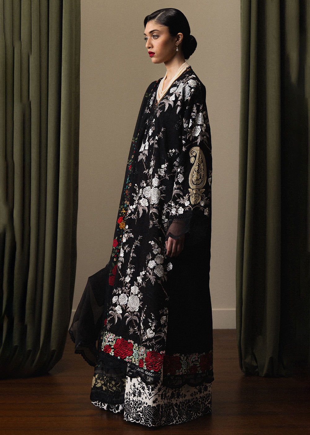 Buy Now Satori Luxury Lawn '26 by Zara Shahjahan | Takumi-D10 Online in US, UK, Canada, France, Italy, Germany, Greece, Sweden, Africa & Worldwide at Empress.