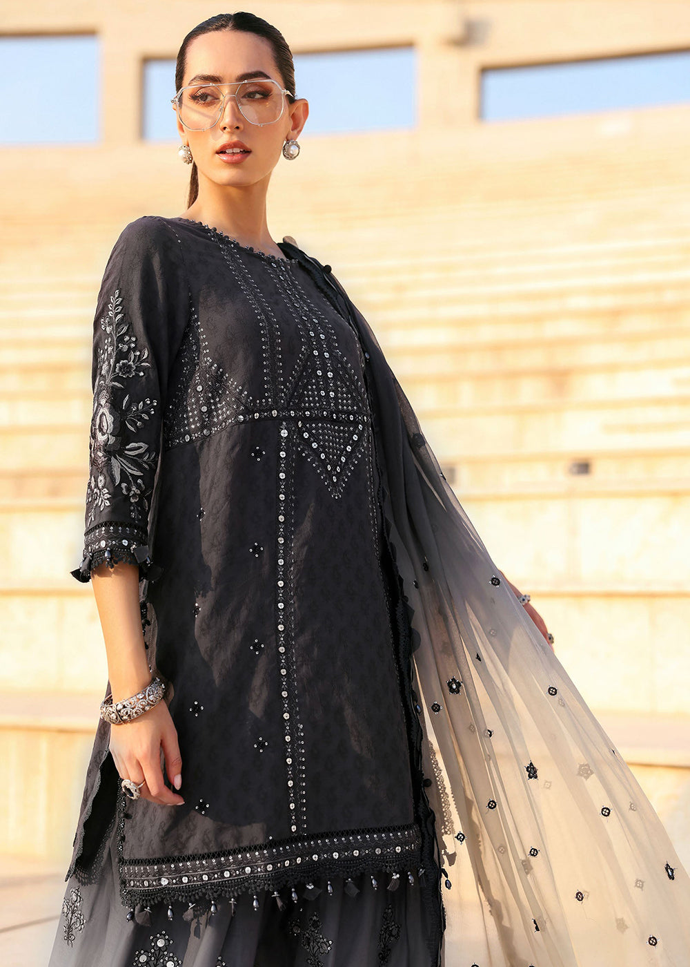 Buy Now Premium Luxury Lawn '26 by Maria B | D-2602B Online in US, UK, Canada, France, Italy, Germany, Greece, Sweden, UAE, Africa & Worldwide at Empress.