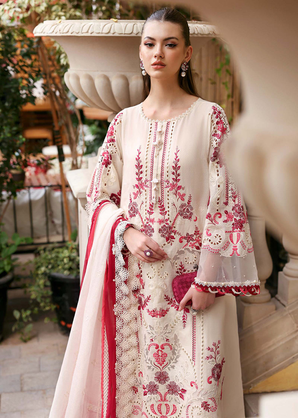 Buy Now Premium Luxury Lawn '26 by Maria B | D-2609A Online in US, UK, Canada, France, Italy, Germany, Greece, Sweden, UAE, Africa & Worldwide at Empress.