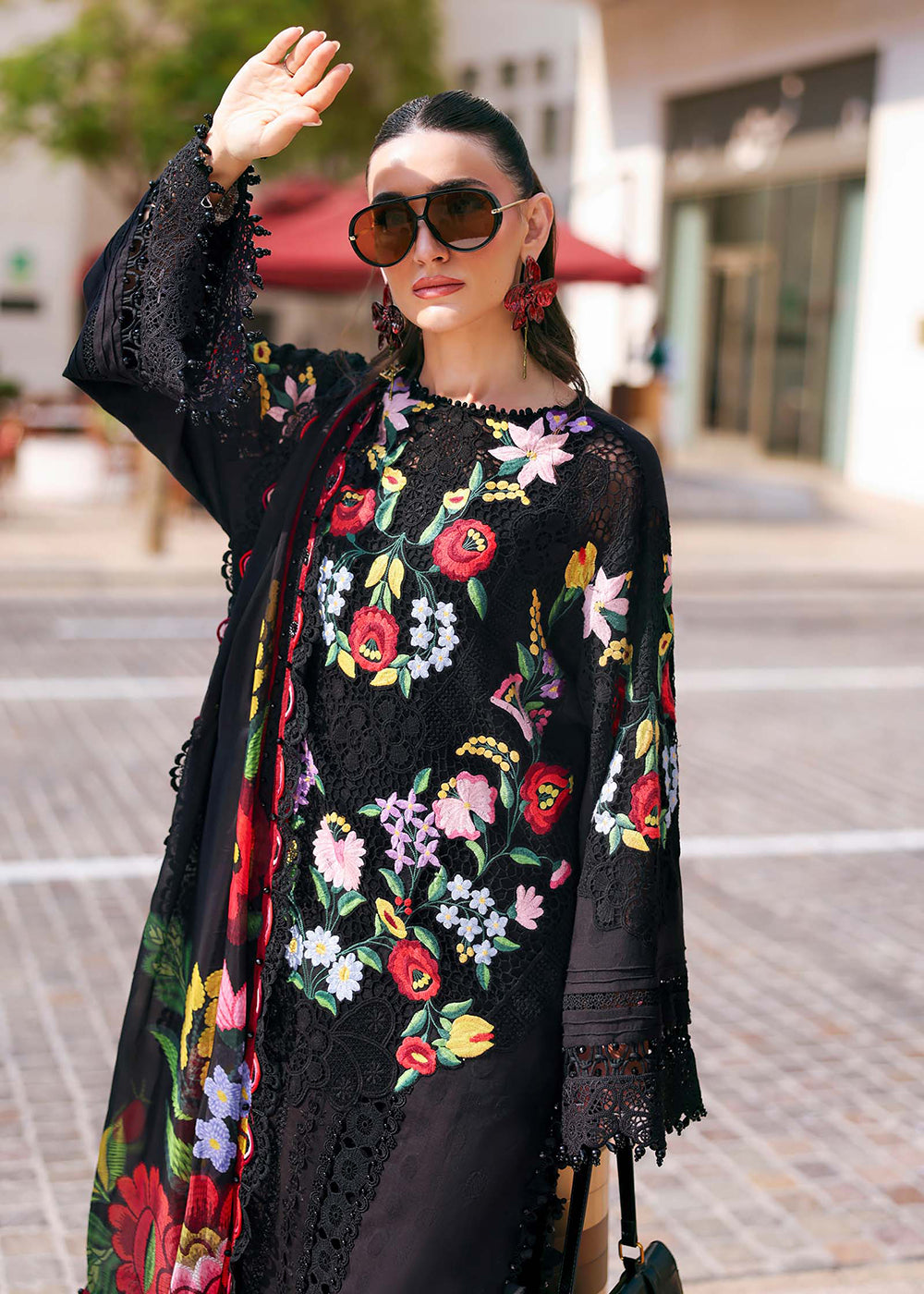 Buy Now Premium Luxury Lawn '26 by Maria B | D-2610B Online in US, UK, Canada, France, Italy, Germany, Greece, Sweden, UAE, Africa & Worldwide at Empress.