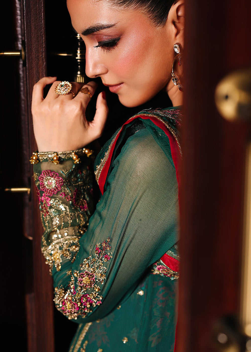 Buy Now Dastaan E Jashan Luxury Formals '25 by Charizma | DJW5-06 Online in USA, UK, Canada, France, Italy, Germany, Qatar, UAE & Worldwide at Empress Clothing.