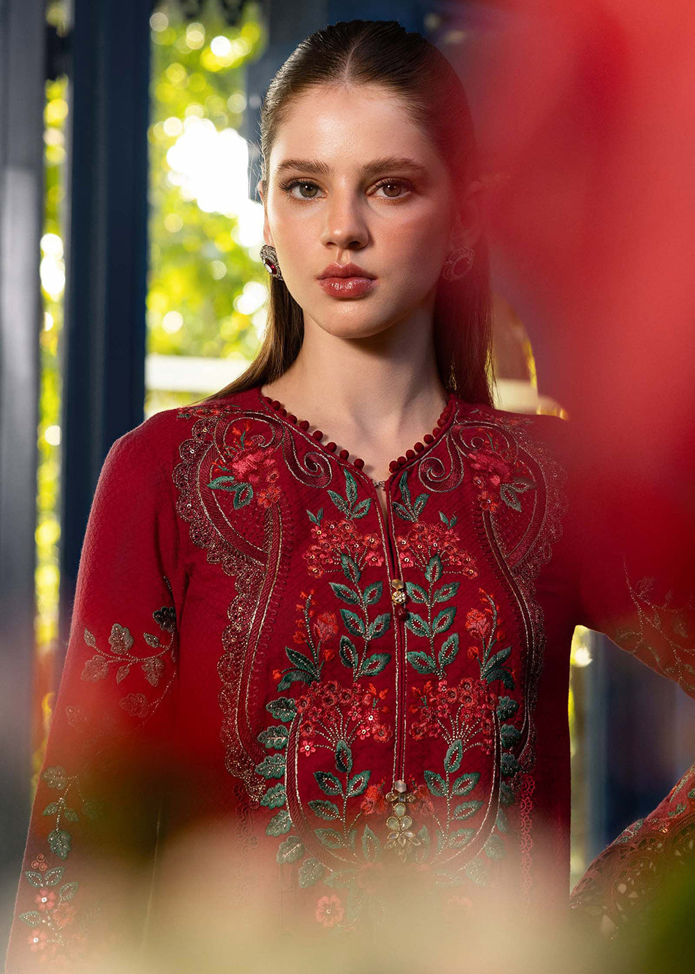 Buy Now Premium Luxury Eid Lawn '26 by Maria B | EL-26-05 Online in US, UK, Canada, France, Italy, Germany, Greece, Sweden, UAE, Africa & Worldwide at Empress.